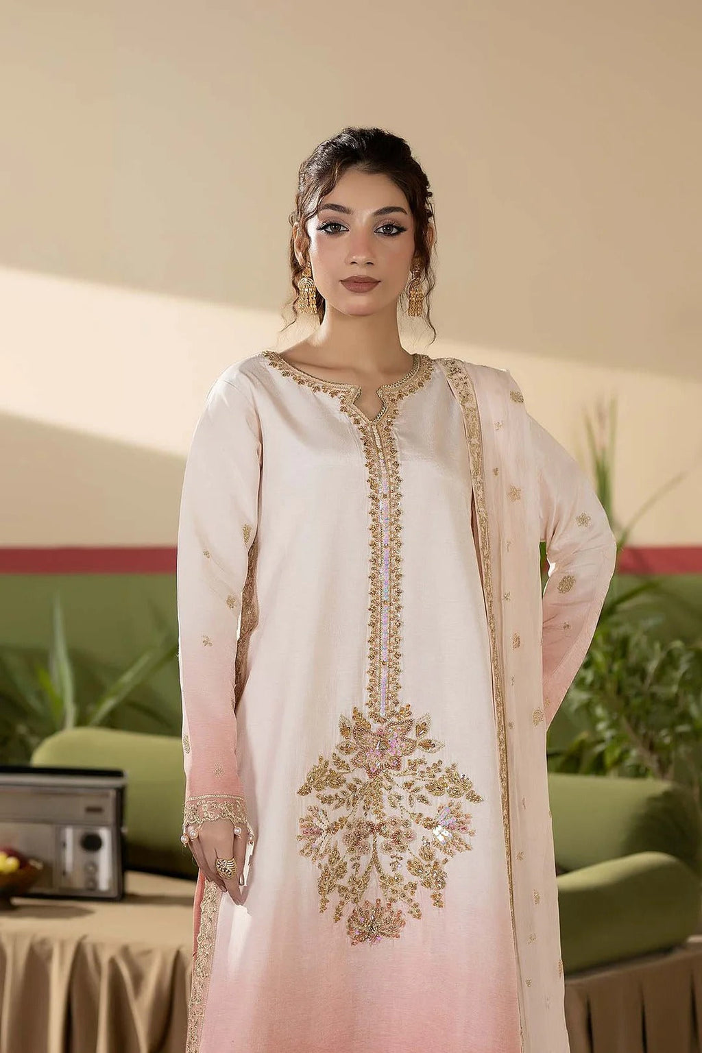 Sheesham-HRI-8595