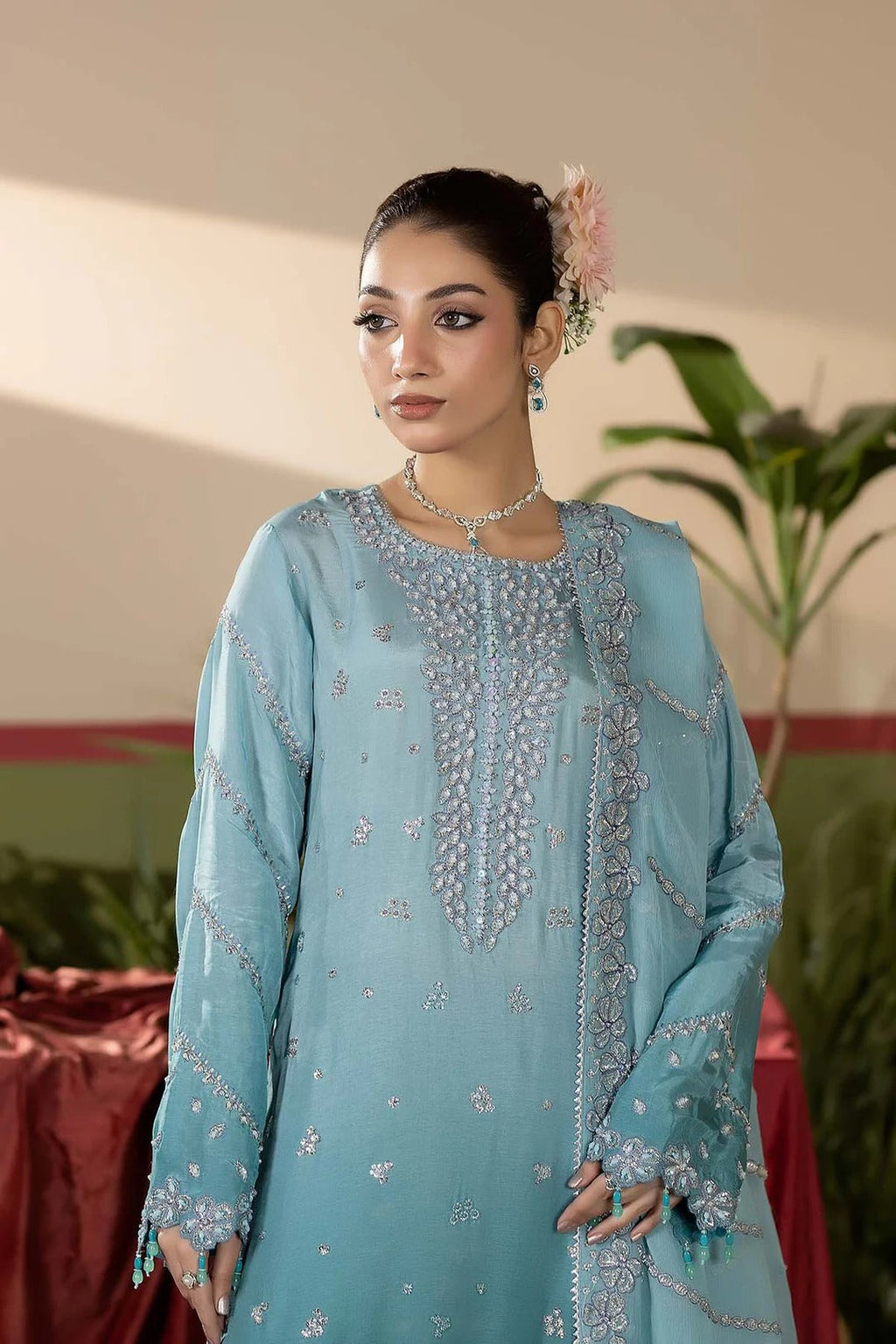 Sapphire-HRI-8591