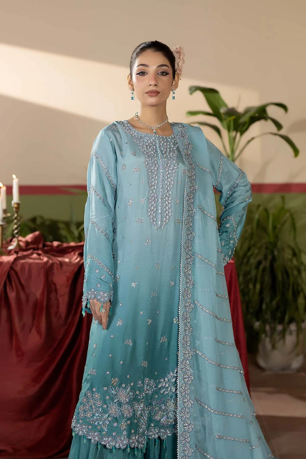 Sapphire-HRI-8591