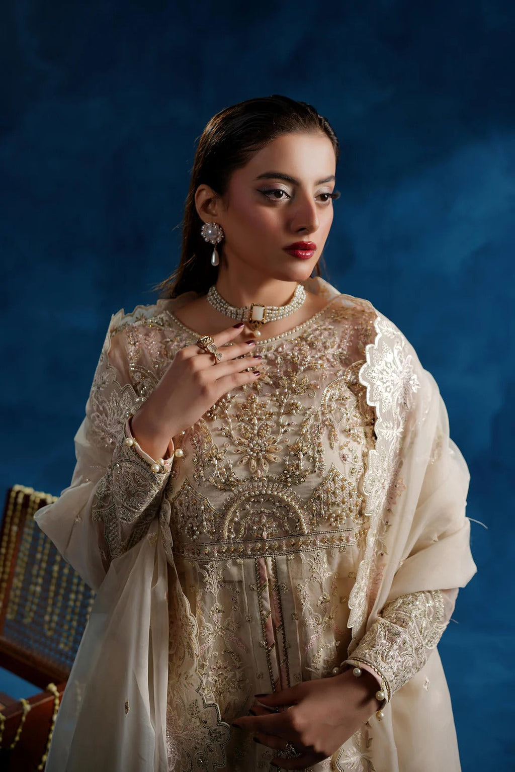 NAZMAIRA – TBR-8015