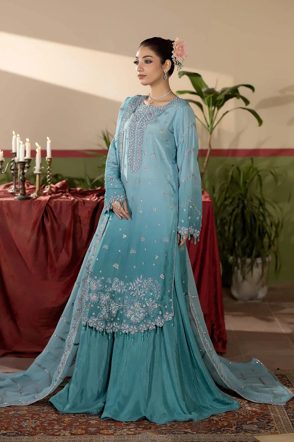 Sapphire-HRI-8591