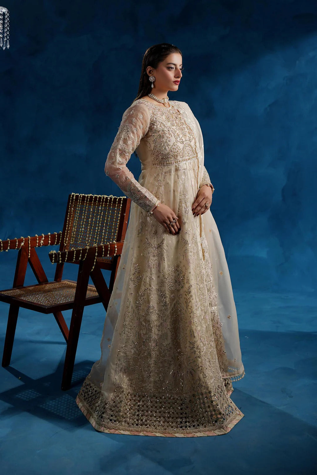 NAZMAIRA – TBR-8015
