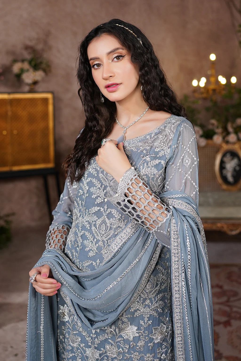 Eilees-ARZ-8006